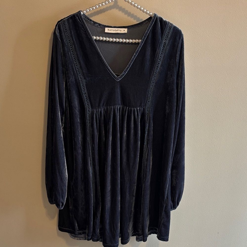 Rustty Dustty Navy Velvet Tunic Top Babydoll V-Neck Lace Trim Medium